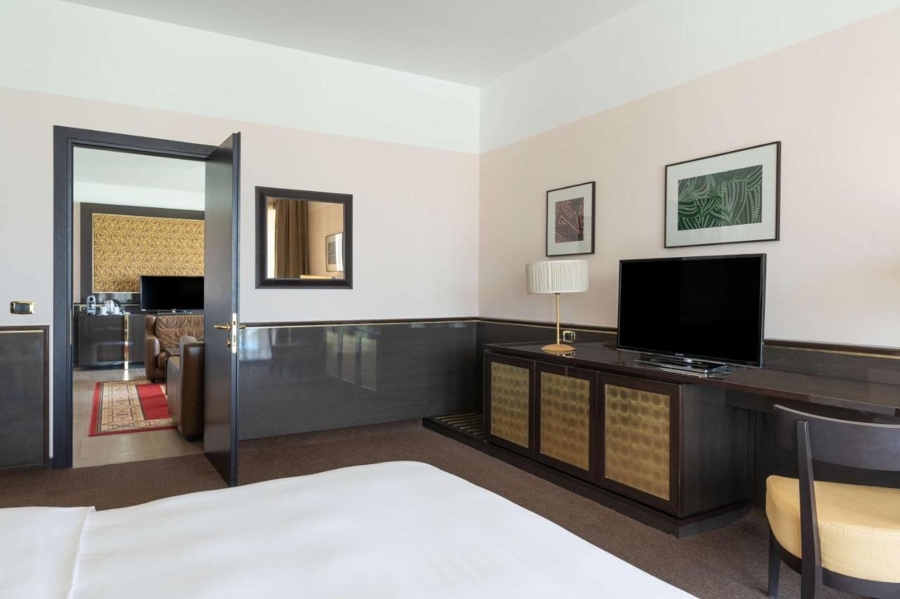 Radisson Blu Hotel NʼDjamena Eksteriør bilde